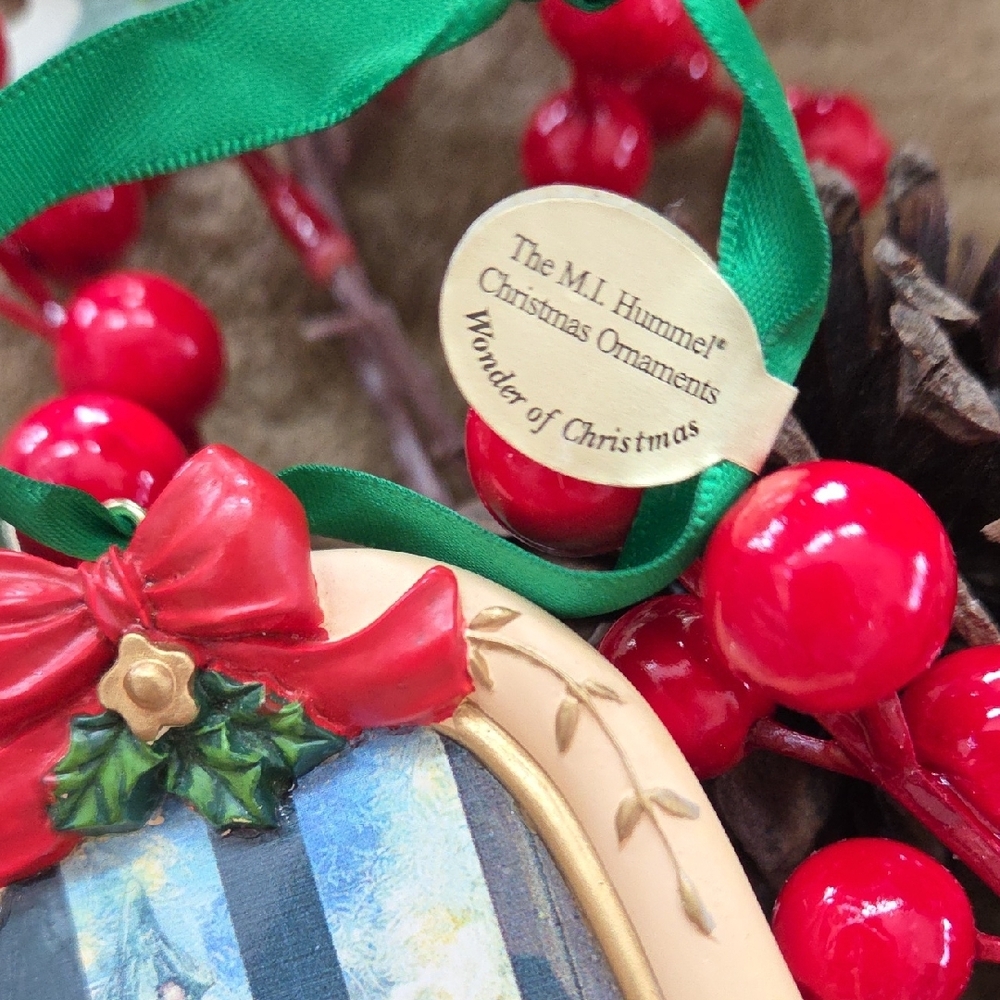 M.J. Hummel Christmas Ornament | "Wonder Of Christmas" Retired - Picture 4 of 6